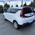 2021 Kia Soul LX thumbnail image 3