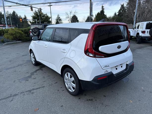 2021 Kia Soul LX image 3