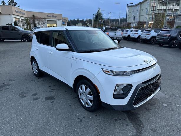 2021 Kia Soul LX image 8