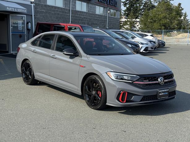 2023 Volkswagen Jetta GLI 7-Speed DSG - Front Dual Zone A/C & Heated Seats image 4