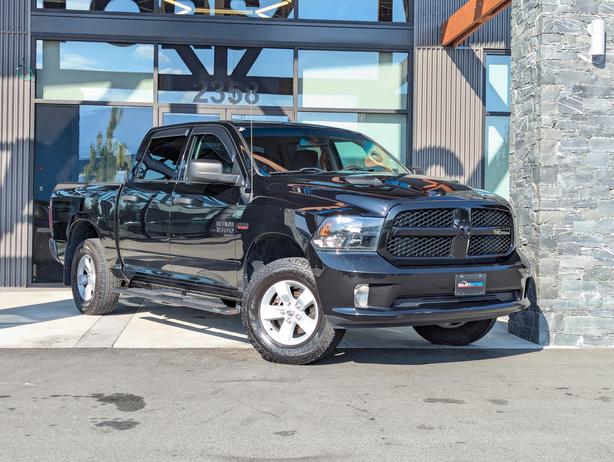 2020 Ram 1500 Classic Classic - 5.7L V8, Crew Cab, 5'7 Box, 4x4 image 4
