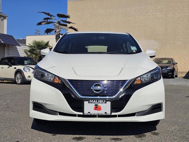 2019 Nissan LEAF S Hatchback image 2