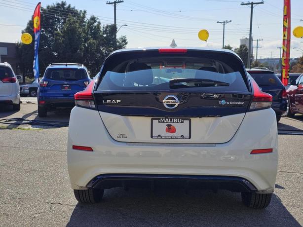2019 Nissan LEAF S Hatchback image 3