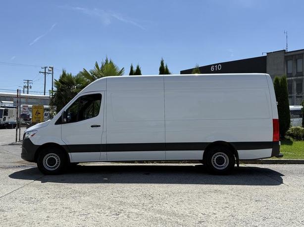 2019 Mercedes-Benz Sprinter 2500 High Roof Cargo Van Diesel 170-inch Wheelbase w image 6
