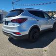 2017 Hyundai Santa Fe Sport SE | AWD | Roof Rails | Android Auto | Power Driver' thumbnail image 3
