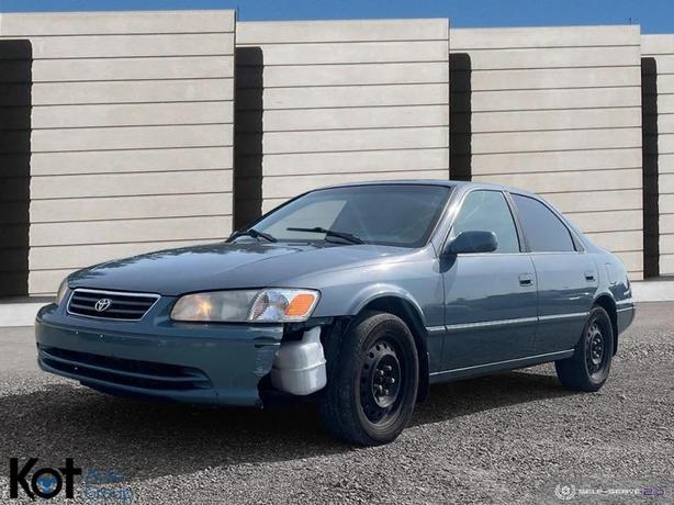 2001 TOYOTA CAMRY image 1