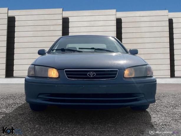 2001 TOYOTA CAMRY image 2