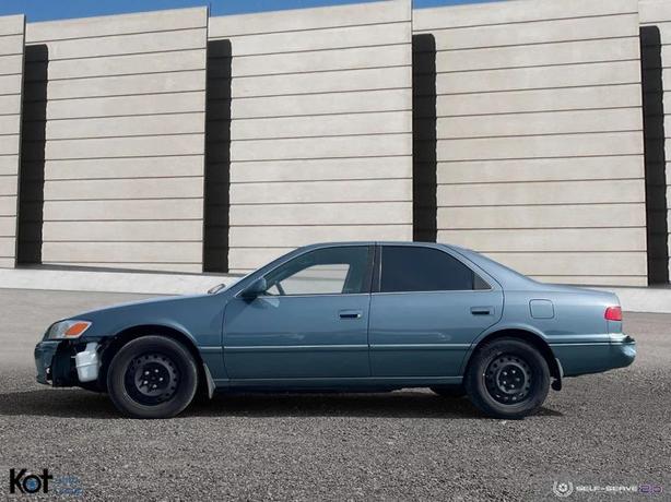 2001 TOYOTA CAMRY image 3