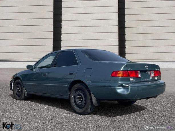 2001 TOYOTA CAMRY image 4