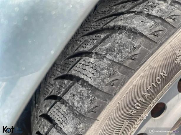 2001 TOYOTA CAMRY image 7