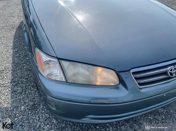 2001 TOYOTA CAMRY image 8