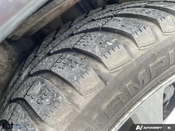 2010 LEXUS ES 350 image 7