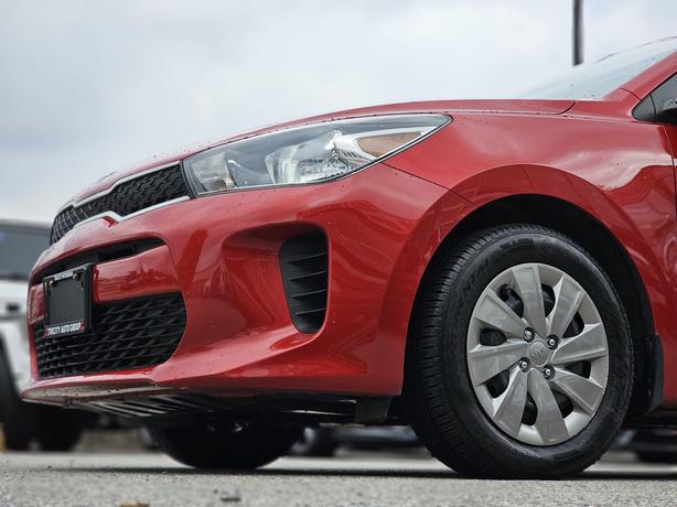 2018 Kia Rio 5-door image 5