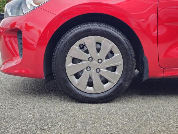 2018 Kia Rio 5-door image 6