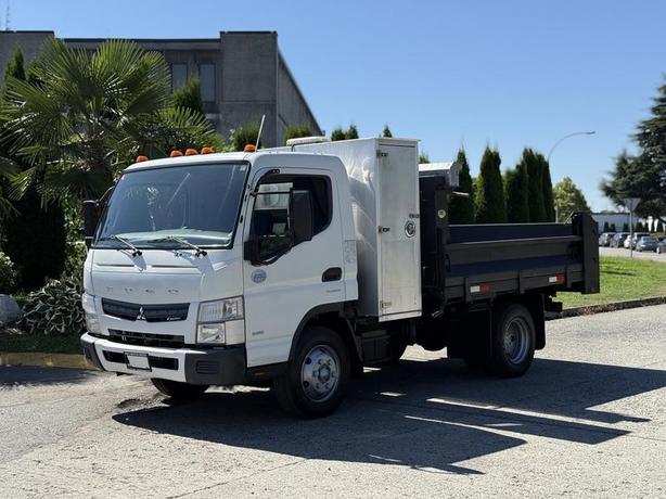 2015 Mitsubishi Fuso FE 9-Foot Diesel Dump Truck image 5