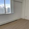 1 bedroom West End for $2400- English Bay thumbnail image 7