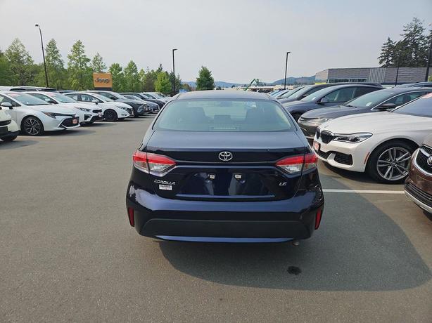2022 Toyota Corolla LE CVT | Front Collision Mitigation | Bluetooth Connectivity image 5