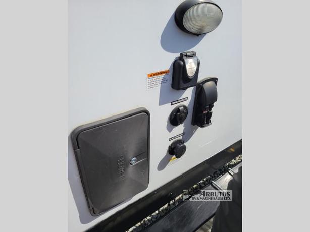 Used 2022 Palomino PaloMini 189BHS image 6