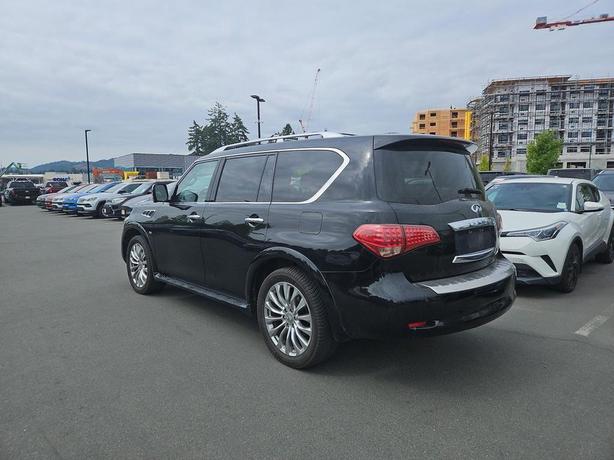 2015 Infiniti QX80 7 Passenger Seating | Heated Seats | Premium Leather! image 4