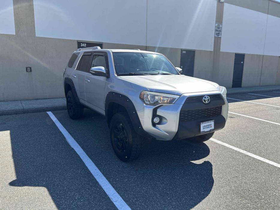 2015 Toyota 4Runner display photo