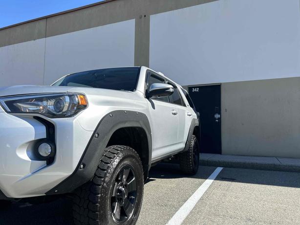 2015 Toyota 4Runner image 6