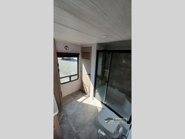 Used 2024 Forest River RV Wildwood Grand Lodge 44VIEW image 5