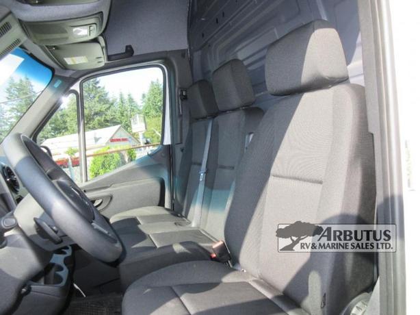 Used 2019 MERCEDES Sprinter 2500 image 8