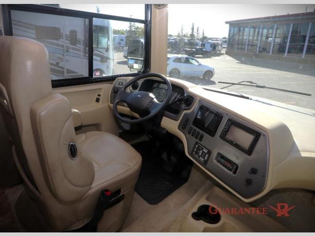 Used 2013 Tiffin Motorhomes Allegro Open Road 35 QBA image 7