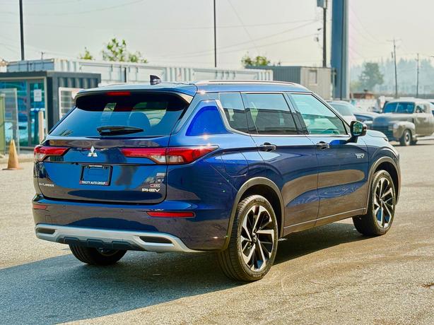 2024 Mitsubishi Outlander PHEV image 5