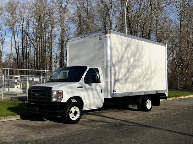 2019 Ford Econoline E450 16 Foot Cube Van With ramp image 5