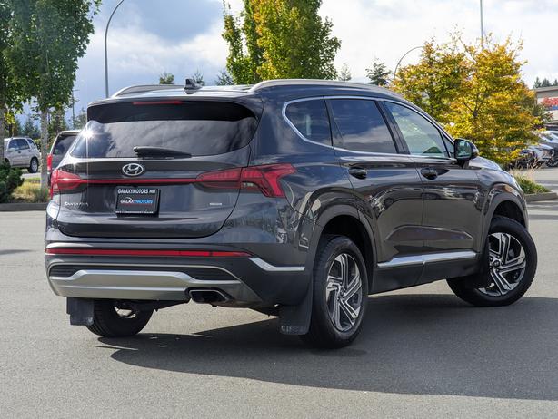 2021 Hyundai Santa Fe Preferred - No Accidents, AWD, Heated Seats image 6