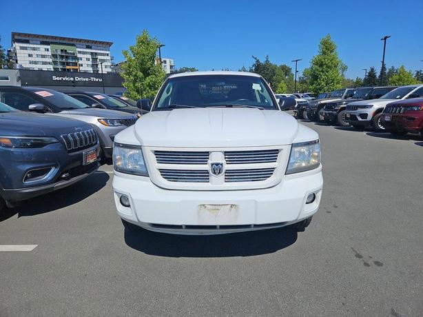 2010 Dodge Dakota 4WD Crew Cab SXT | Cruise Control! image 2