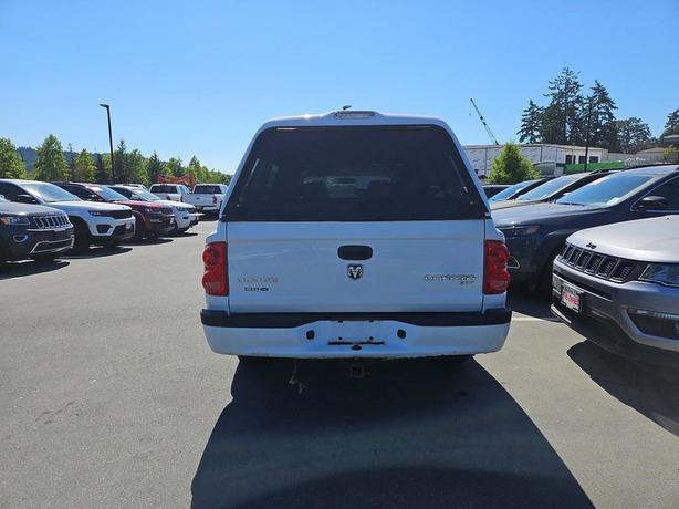 2010 Dodge Dakota 4WD Crew Cab SXT | Cruise Control! image 5