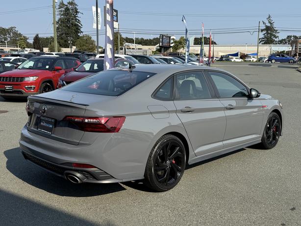 2023 Volkswagen Jetta GLI 7-Speed DSG - Front Dual Zone A/C & Heated Seats image 6
