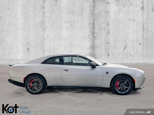 2024 Dodge Charger Daytona Scat Pack | DEMO CLEAROUT | SAVE $37,175 | FREE LEVEL image 6
