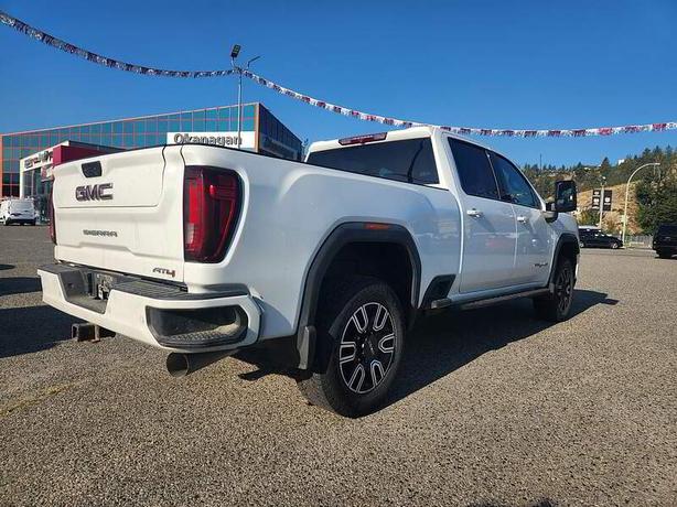 2021 GMC Sierra 3500 AT4 image 3