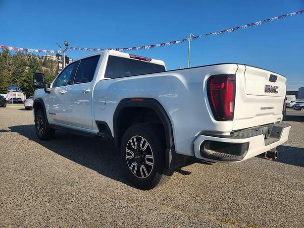 2021 GMC Sierra 3500 AT4 image 4