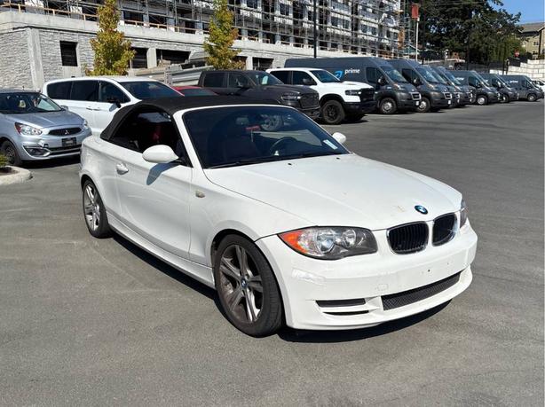 2008 BMW 1 Series 2dr Cabriolet 128i | Soft Top | Keyless Entry! image 3