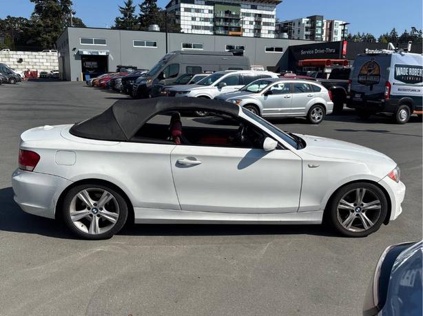 2008 BMW 1 Series 2dr Cabriolet 128i | Soft Top | Keyless Entry! image 4