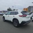 2022 Nissan Rogue S AWD | Heated Seats | Cruise Control! thumbnail image 4