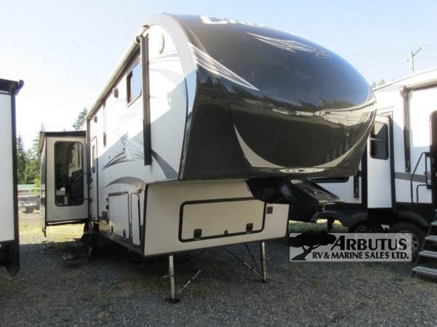 Used 2015 Prime Time RV Crusader 335BHS image 1
