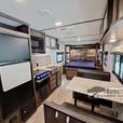 Used 2020 Dutchmen RV Aspen Trail 1900RB thumbnail image 5