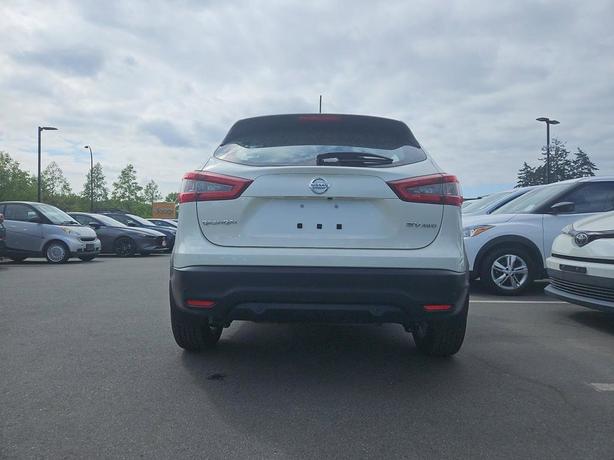 2023 Nissan Qashqai SV AWD | Heated Seats | Adaptive Cruise Control | One Owner! image 5