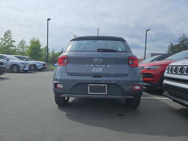 2023 Hyundai Venue Ultimate IVT | Blind Spot Monitor | Remote Engine Start! image 5