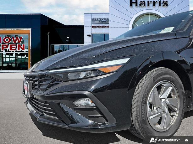 2025 Hyundai Elantra Essential IVT | One Owner | No Reported Accidents! image 8