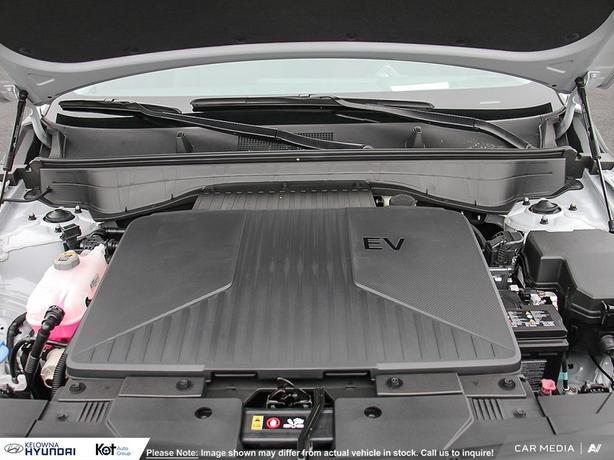 2025 Hyundai Kona electric Preferred Trend demo image 6
