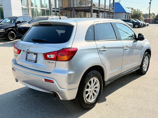 2012 Mitsubishi RVR AWD 4dr CVT SE image 6