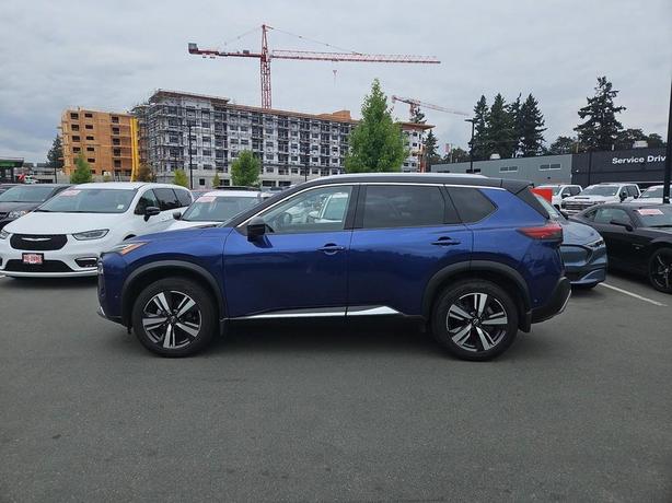 2022 Nissan Rogue Platinum AWD | One Owner! image 3
