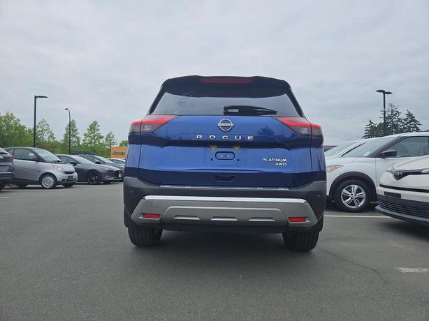 2022 Nissan Rogue Platinum AWD | One Owner! image 5