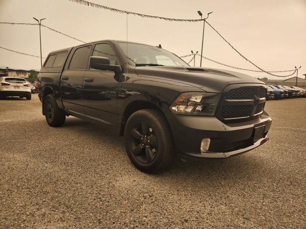 2020 RAM 1500 Classic Express | 5'7" Box | 5.7L HEMI V8 | Apple CarPlay & Androi image 2